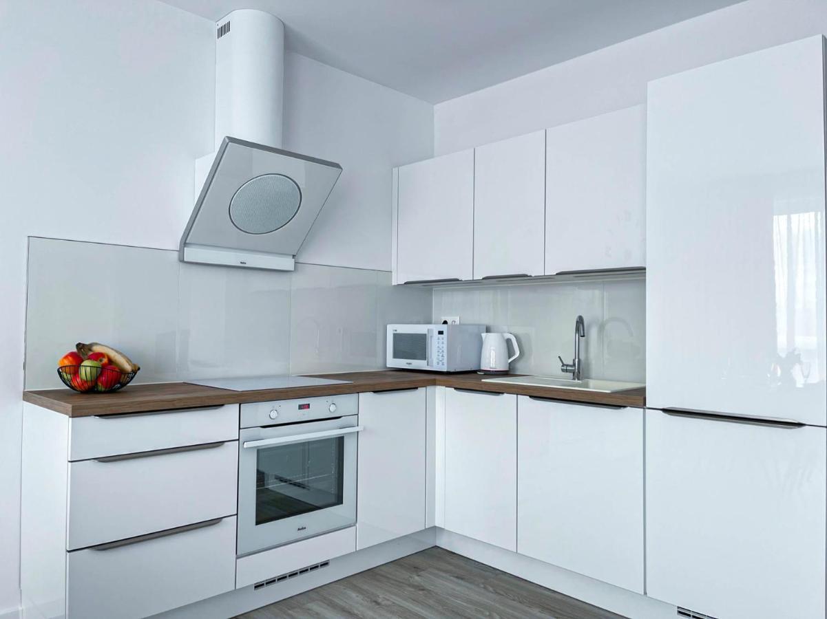 Lawis Apartments Poprad Buitenkant foto