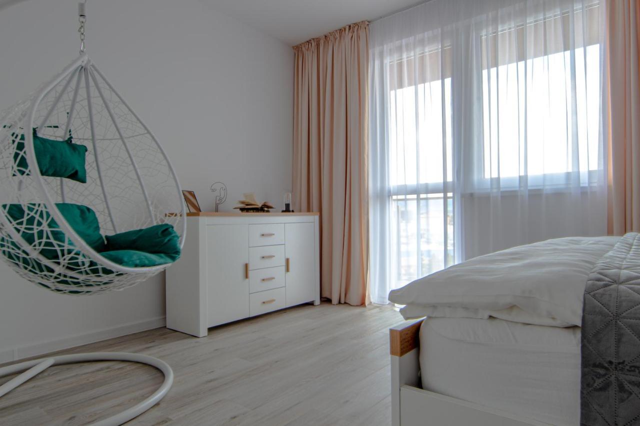 Lawis Apartments Poprad Buitenkant foto