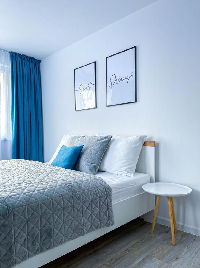 Lawis Apartments Poprad Buitenkant foto
