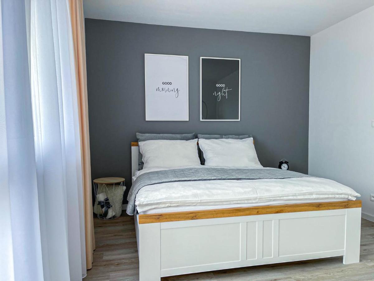 Lawis Apartments Poprad Buitenkant foto